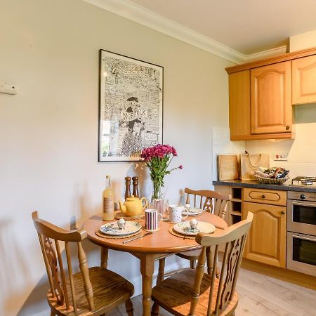2 Oaklands Cottage โฮลท์ ภายนอก รูปภาพ