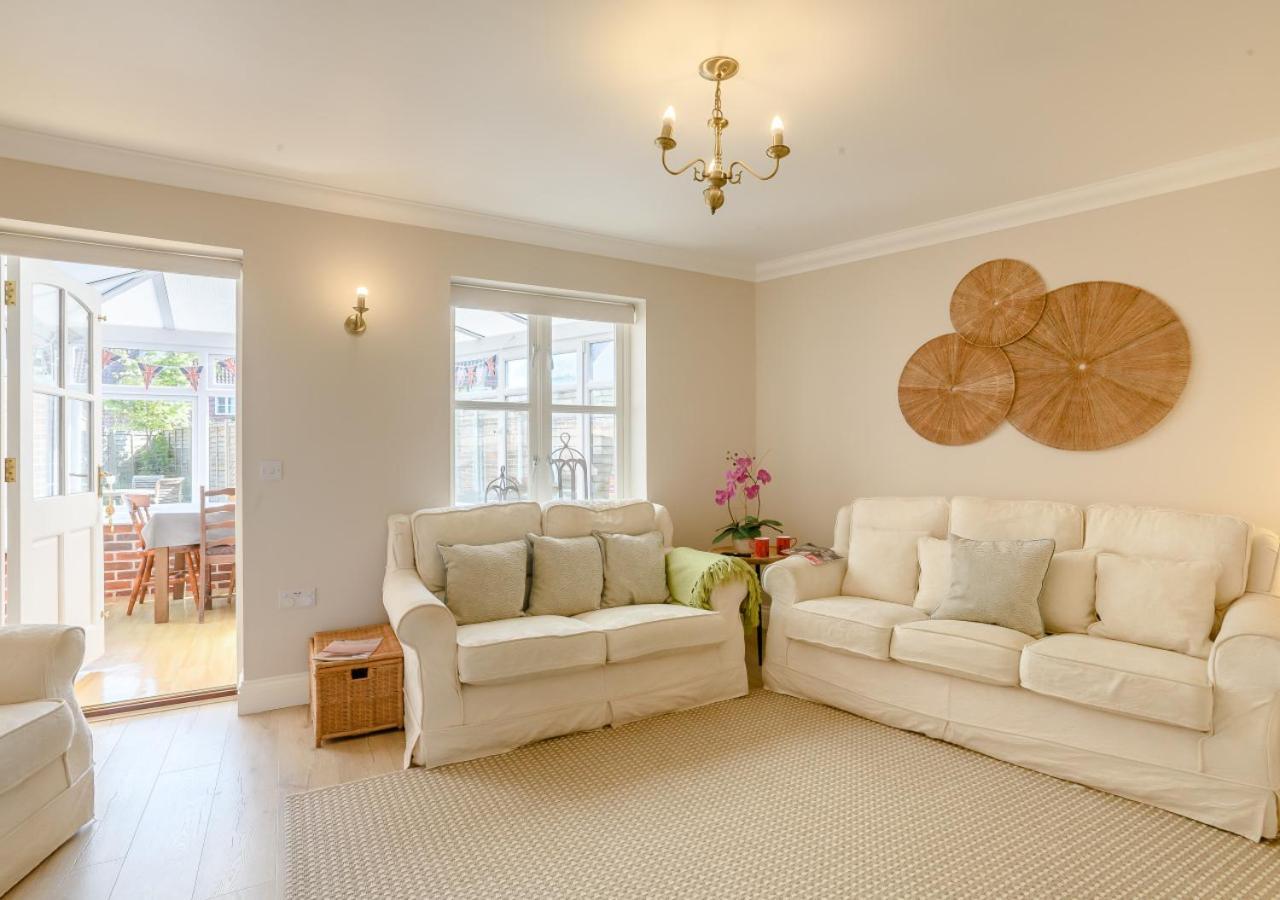2 Oaklands Cottage โฮลท์ ภายนอก รูปภาพ